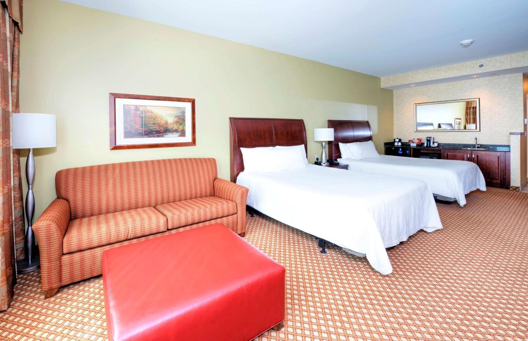 Hilton Garden Inn Ottawa Airport Екстериор снимка