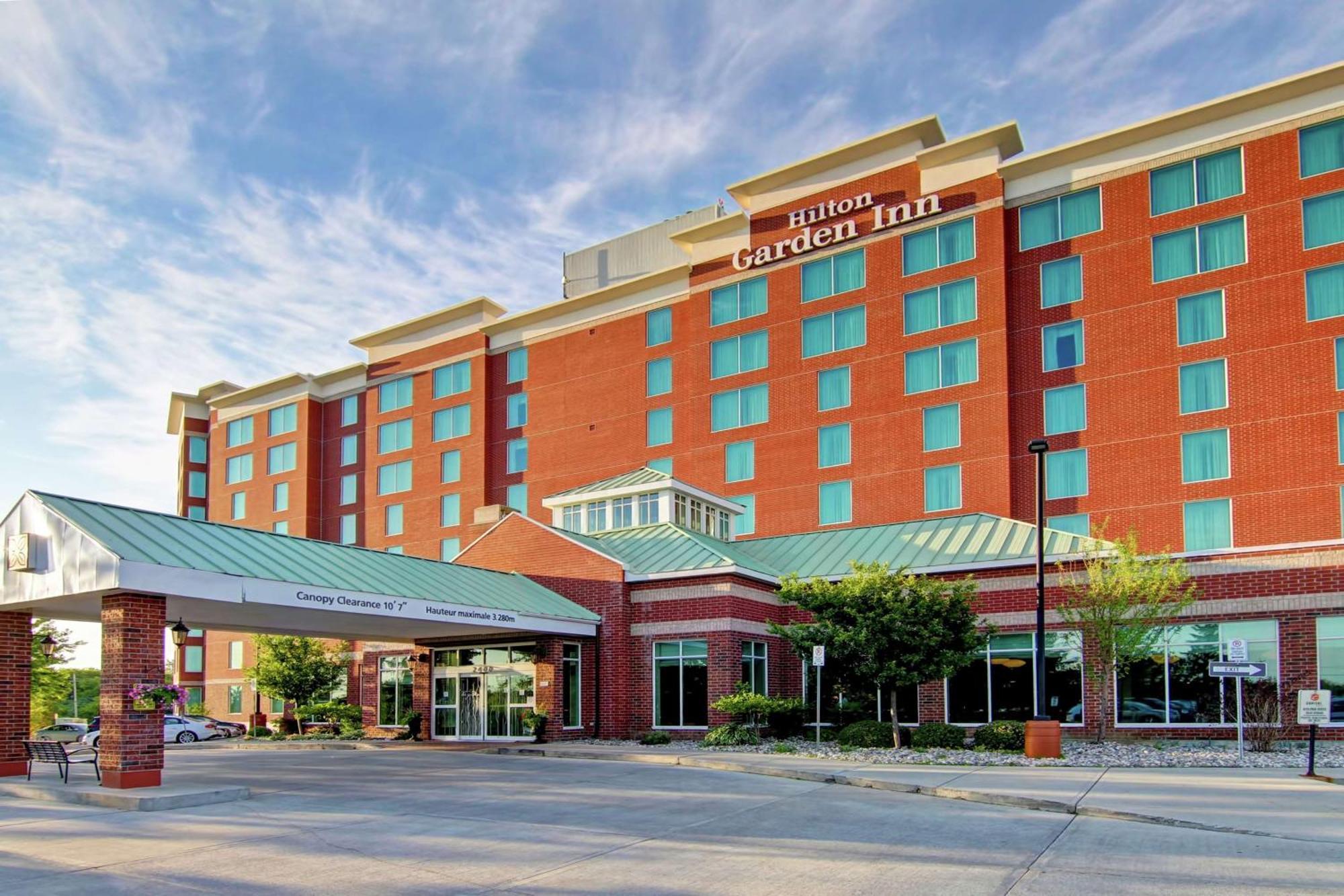 Hilton Garden Inn Ottawa Airport Екстериор снимка