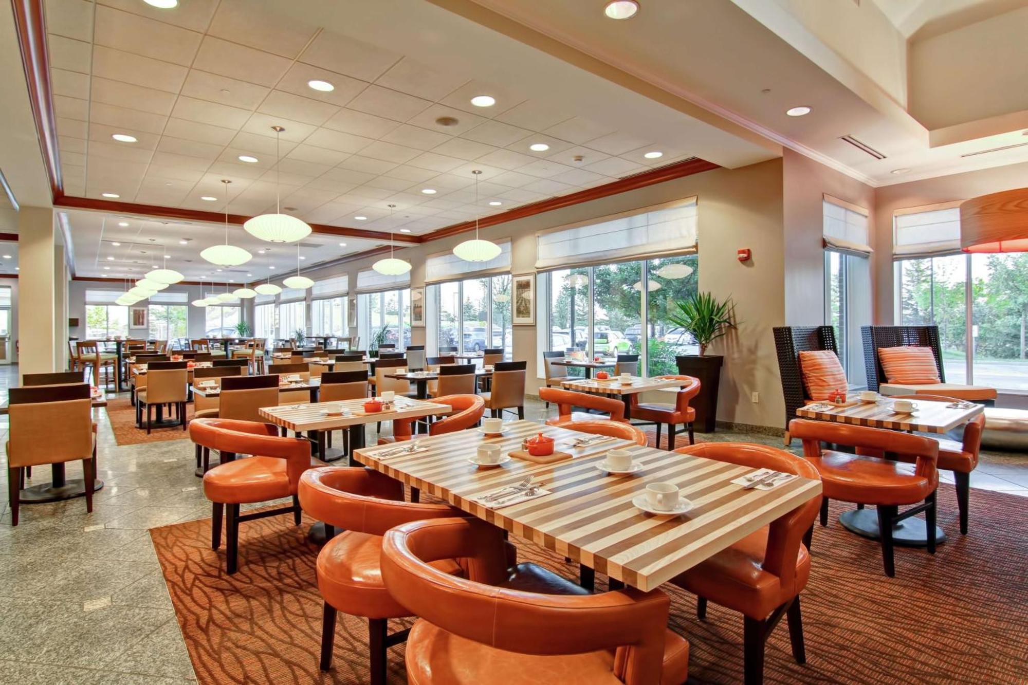 Hilton Garden Inn Ottawa Airport Екстериор снимка